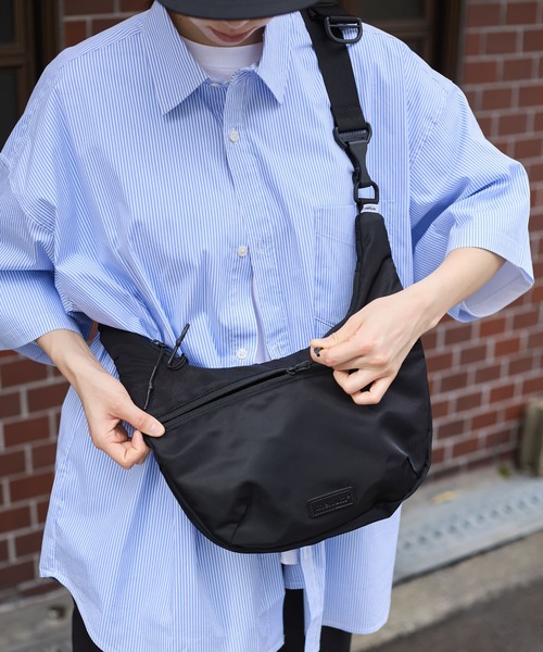 NYLON CROSSBODY BAG / ナイロンクロスボディーバッグ