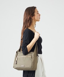 LA BAGAGERIE（ラバガジェリー）の「メタルバックル　ボックスショルダー　Sサイズ（ショルダーバッグ）」