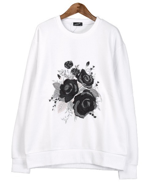 LUXSTYLE(ラグスタイル)の「裏起毛薔薇刺繍トレーナー(スウェット・メンズ・ブラック/ホワイト・M/L)」の8枚目の写真