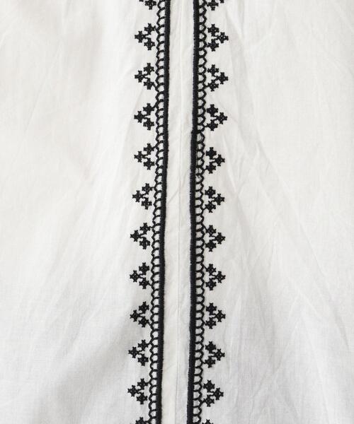 one'sterrace(ワンズテラス)の「刺繍入り 衿ぐりギャザーブラウス(シャツ/ブラウス・レディース・グレー系その他7/アイボリー系8/ブラック系8・02)」の15枚目の写真
