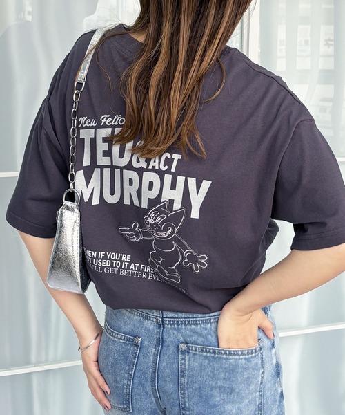 FIRST MOOD(ファーストムード)の「《FIRSTMOODコラボ》ヴィンテージ風猫プリントロゴTシャツ(Tシャツ/カットソー・レディース・チャコール/ブルー/アイボリー・MEDIUM)」の3枚目の写真
