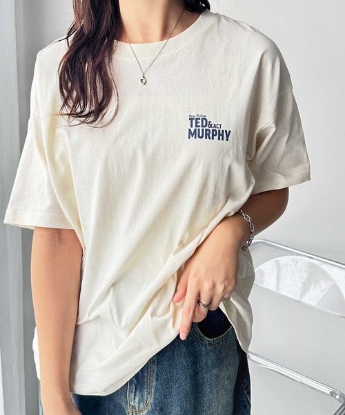 FIRST MOOD(ファーストムード)の「《FIRSTMOODコラボ》ヴィンテージ風猫プリントロゴTシャツ(Tシャツ/カットソー・レディース・チャコール/ブルー/アイボリー・MEDIUM)」の4枚目の写真