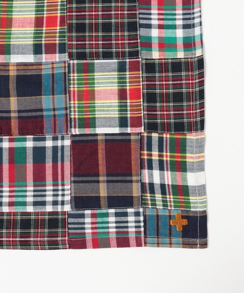 BEAMS PLUS（ビームスプラス）の「マドラス チェック パッチワーク ストール（ストール/ショール・メンズ・グリーン/ベージュ/ネイビー・ONE SIZE）」の11枚目の写真