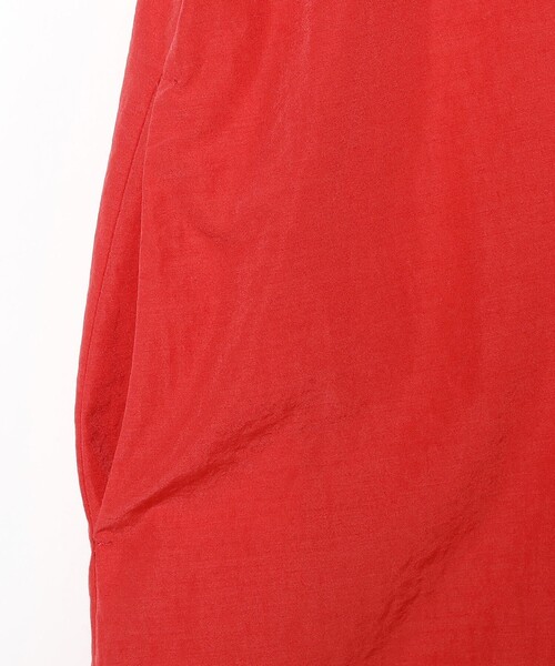 Ray BEAMS（レイビームス）の「バルーン キリカエ キャミ ワンピース [洗える]（ワンピース・レディース・レッド/ブラック・0/1）」の14枚目の写真