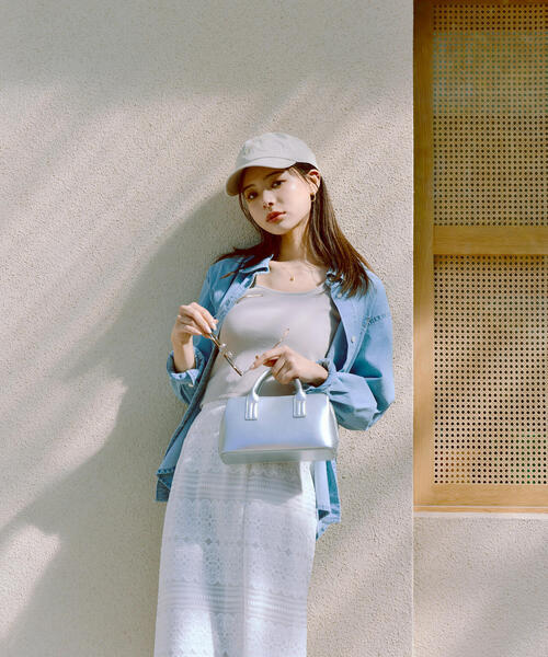 EDIT COLOGNE（エディットコロン）の「《EDIT COLOGNE》デニムシャツ（シャツ/ブラウス・レディース・ネイビー/ブルー・FREE）」の4枚目の写真