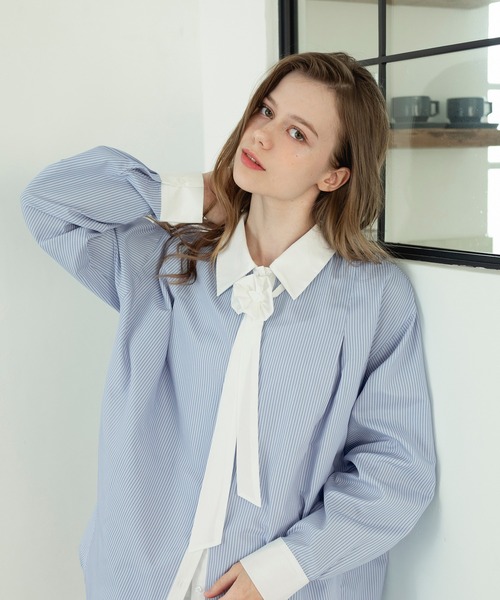 Ambre Neige(アンブルネージュ)の「rose motif bowtie shirt / バラモチーフボウタイシャツ(シャツ/ブラウス・レディース・ライトブルー/ネイビー・FREE)」の14枚目の写真