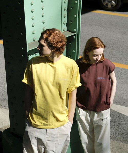 Firsthand(ファーストハンド)の「MA Firsthand/マ ファーストハンド BASICロゴ刺繍TEE / ワンポイントロゴ刺繍半袖Tシャツ / リラックスフィット(Tシャツ/カットソー・メンズ・イエロー/ホワイト/グレー/ブラック・S/M/L)」の9枚目の写真