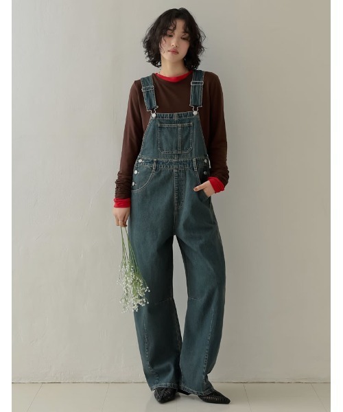Re:EDIT（リエディ）の「[ZOZOTOWN限定][低身長/高身長サイズ有]コットンデニムバレルレッグサロペット（サロペット/オーバーオール・レディース・ネイビー/ブルー系その他/ブルー・SHORT/MEDIUM/TALL/LARGE）」の4枚目の写真