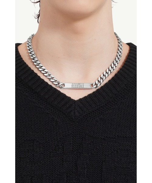 MM6 Maison Margiela（ｴﾑｴﾑｼｯｸｽ ﾒｿﾞﾝ ﾏﾙｼﾞｪﾗ）の「MINIMAL LOGO ID TAG CURB NECKLACE（ネックレス・レディース・シルバー・ONE SIZE）」の3枚目の写真