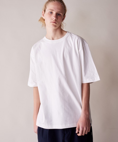 rehacer（レアセル）の「rehacer : Pearl Garden Relax Fit T-shirt / パールガーデン リラックスフィット Tシャツ（Tシャツ/カットソー・メンズ・ブラック/ホワイト・SMALL/MEDIUM/LARGE/X-LARGE）」の4枚目の写真