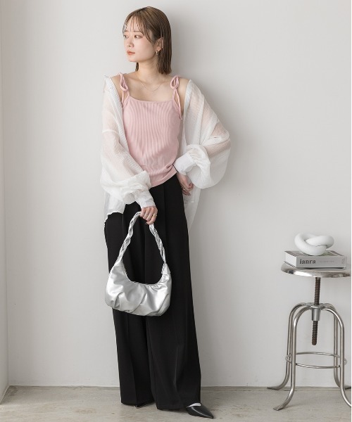 ad thie(アドティエ)の「カップ付き マルチウェイキャミソール(キャミソール・レディース・ピンク/オフホワイト/ライトブルー/ブラック・FREE)」の11枚目の写真