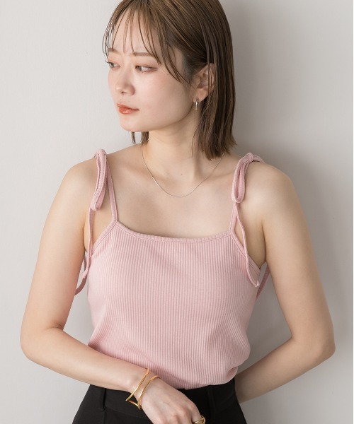 ad thie(アドティエ)の「カップ付き マルチウェイキャミソール(キャミソール・レディース・ピンク/オフホワイト/ライトブルー/ブラック・FREE)」の22枚目の写真