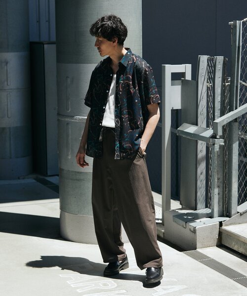 JOURNAL STANDARD（ジャーナルスタンダード）の「”吸水速乾 / 通気性” EVALET メッシュ パターン シャツ（シャツ/ブラウス・メンズ・ブラック/ブラウン系その他/ベージュ/ブルー系その他・SMALL/MEDIUM/LARGE）」の6枚目の写真