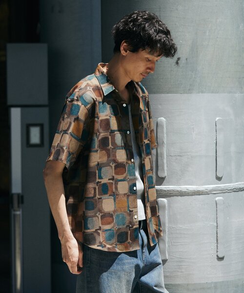 JOURNAL STANDARD（ジャーナルスタンダード）の「”吸水速乾 / 通気性” EVALET メッシュ パターン シャツ（シャツ/ブラウス・メンズ・ブラック/ブラウン系その他/ベージュ/ブルー系その他・SMALL/MEDIUM/LARGE）」の17枚目の写真