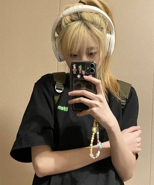 SHEENA(シーナ)の「バックプリントオーバーサイズTシャツ(Tシャツ/カットソー・レディース・ブラック/ホワイト・M)」の5枚目の写真