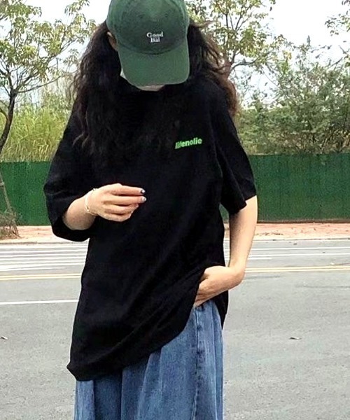 SHEENA(シーナ)の「バックプリントオーバーサイズTシャツ(Tシャツ/カットソー・レディース・ブラック/ホワイト・M)」の13枚目の写真