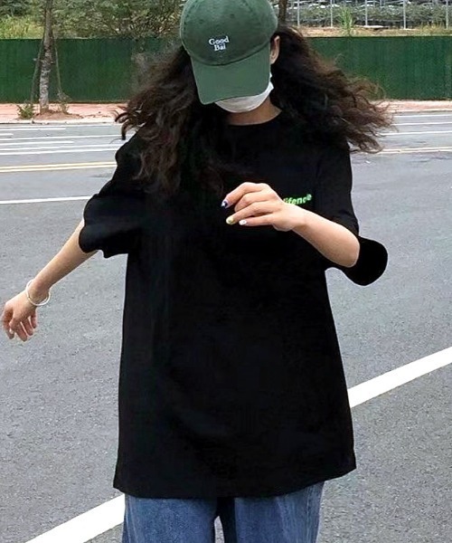 SHEENA(シーナ)の「バックプリントオーバーサイズTシャツ(Tシャツ/カットソー・レディース・ブラック/ホワイト・M)」の14枚目の写真