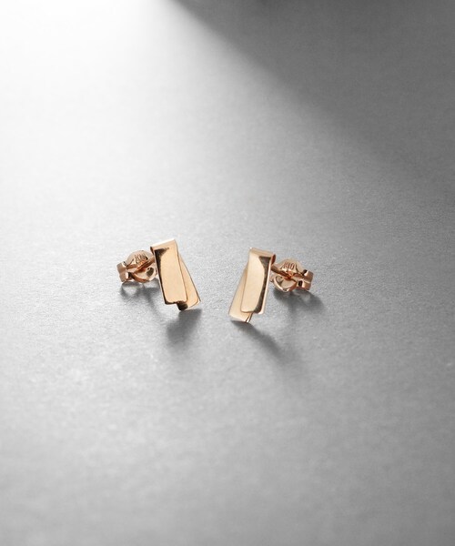 COCOSHNIK ONKITSCH（ココシュニックオンキッチュ）の「K10フラップリボンピアス（ピアス（両耳用）・レディース・その他1・00）」の2枚目の写真