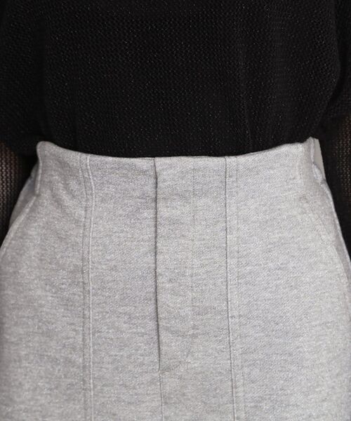 THE SHOP TK （ザ ショップ ティーケー ）の「裏毛ラメスカート【洗える】（スカート・レディース・アイボリー/グレー・12/13）」の14枚目の写真