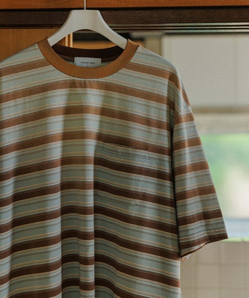 ADAM ET ROPE'（アダムエロペ）の「フェード加工 ハーフスリーブ ボーダー Tシャツ（Tシャツ/カットソー・メンズ・サックスブルー/ブラック系その他3・M/L）」の2枚目の写真