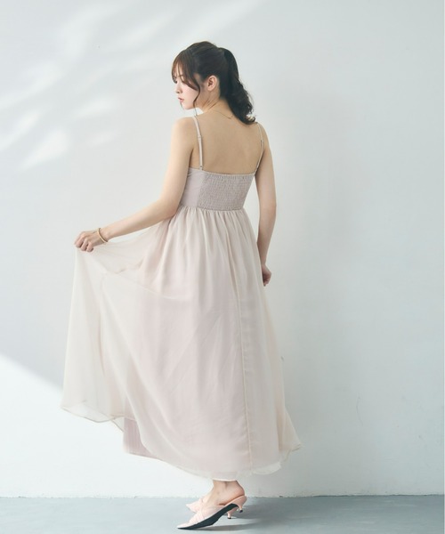 Olu.（オルドット）の「シフォンサーキュラーワンピース（ドレス・レディース・アイボリー/ブルーグレー/スモークピンク・0/1）」の9枚目の写真