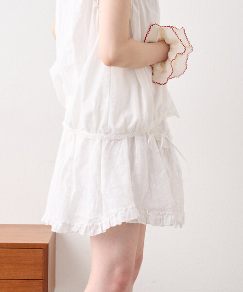 w closet(ダブルクローゼット)の「シフリーレーススカパン(スカート・レディース・オフホワイト/ブラック・FREE)」の11枚目の写真