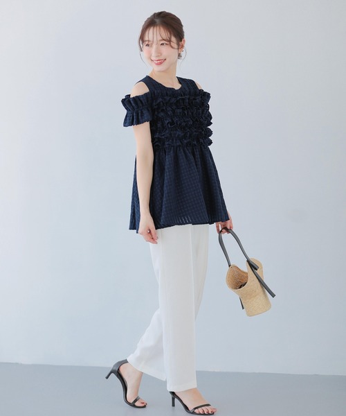 Fit more(フィットモア)の「ギンガムフリルオフショルトップス(その他トップス・レディース・ホワイト/ネイビー/イエロー・FREE)」の20枚目の写真