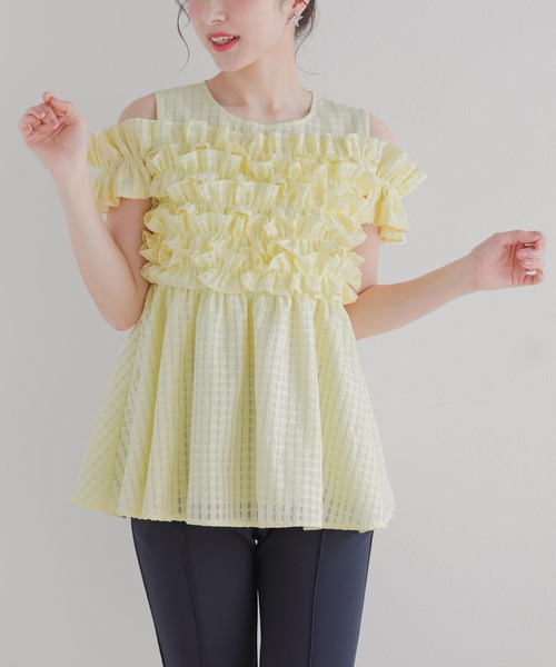 Fit more(フィットモア)の「ギンガムフリルオフショルトップス(その他トップス・レディース・ホワイト/ネイビー/イエロー・FREE)」の19枚目の写真