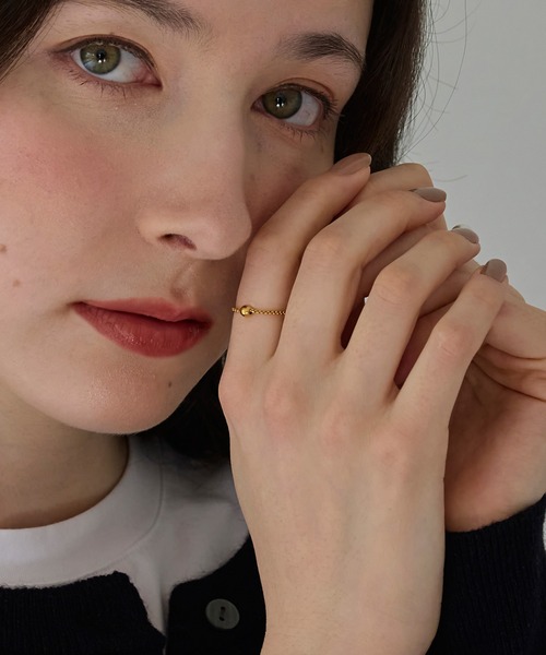 Phoebe（フィービィー）の「【金属アレルギー対応】ワンドロップメタルチェーンリング/サージカルステンレス（リング・レディース・イエローゴールド・FREE）」の7枚目の写真