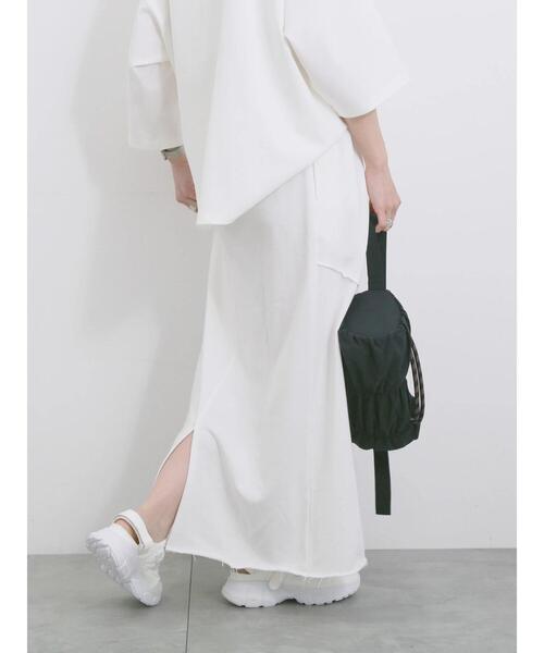 Samansa Mos2 blue（サマンサモスモスブルー）の「◎裏毛切替ナロースカート（スカート・レディース・トップグレー/チャコールグレー/オフホワイト・F）」の10枚目の写真