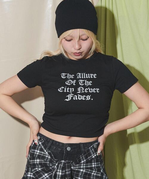 dispark（ディスパーク）の「DISPARK/ゴシックロゴサイドギャザーピチT（Tシャツ/カットソー・レディース・ブラック/ホワイト・FREE）」の2枚目の写真