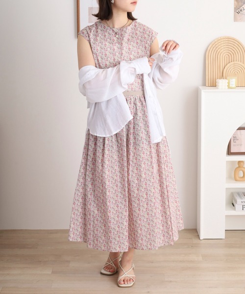 Anna Nicola(アンナニコラ)の「Anna Nicola 綿ローン フラワープリントノースリーブワンピース(ワンピース・レディース・ブラック/ピンク/ネイビー・38)」の21枚目の写真