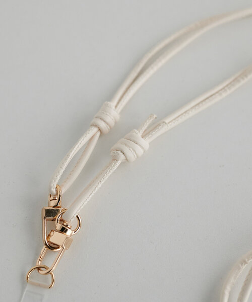 DISCOAT（ディスコート）の「ノットWコードストラップ（スマホグッズ・レディース・ブラック/ブラウン/ブロンズ/アイボリー・FREE）」の7枚目の写真