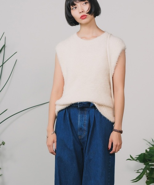 ESLOW(エスロー)の「▲ESLOW/エスロー FUR VEST ファーベスト(ニット/セーター・レディース・ホワイト・FREE)」の1枚目の写真