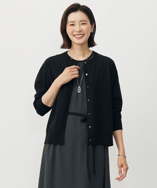 J.PRESS(ジェイプレス)の「【洗える】レーヨンストレッチ カーディガン(カーディガン/ボレロ・レディース・ブラック系/スカイブルー系/ベージュ系・T13/T15)」の2枚目の写真