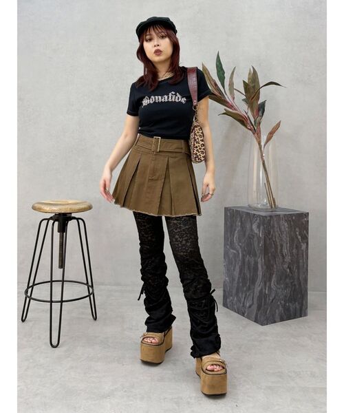 EVRIS（エヴリス）の「レースギャザーフレアレギンス（その他パンツ・レディース・ホワイト/ブラック/ブラウン・FREE）」の4枚目の写真