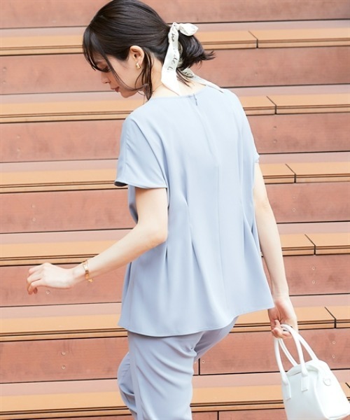7days Life Styling(セブンデイズライフスタイリング)の「美極とろみ素材 半袖ペプラムブラウス(シャツ/ブラウス・レディース・チャコール/グレイッシュベージュ/グレー・S/M/L/LL)」の7枚目の写真