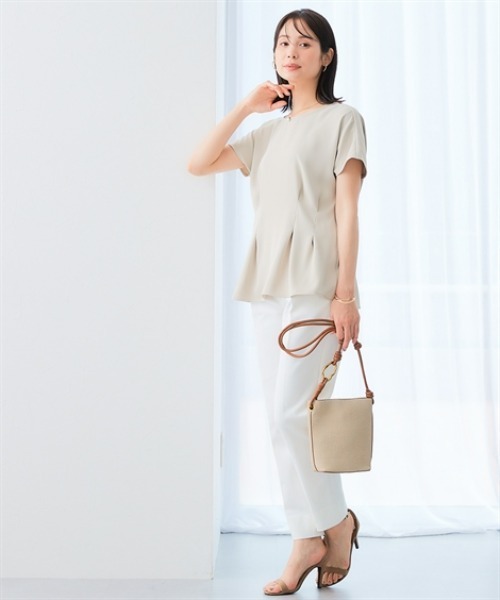 7days Life Styling(セブンデイズライフスタイリング)の「美極とろみ素材 半袖ペプラムブラウス(シャツ/ブラウス・レディース・チャコール/グレイッシュベージュ/グレー・S/M/L/LL)」の12枚目の写真