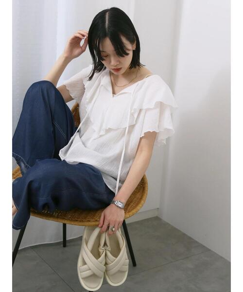 Samansa Mos2 blue(サマンサモスモスブルー)の「◎フリルブラウス(シャツ/ブラウス・レディース・ピンク/ブラック/オフホワイト・F)」の1枚目の写真