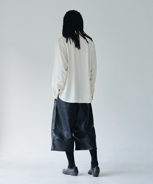 Camphor wood（カンファーウッド）の「wide baggy PU-leather shorts / ワイドバギーPUレザーショーツ（その他パンツ・メンズ・ブラック・SMALL/MEDIUM/LARGE）」の21枚目の写真
