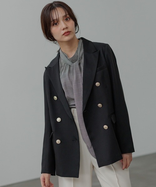 Andemiu（アンデミュウ）の「【新色ブラックWEB限定登場】キンボタンジャケット579802（テーラードジャケット・レディース・アイボリー/ネイビー/ベージュ/ブラウン/ブラック・FREE）」の2枚目の写真