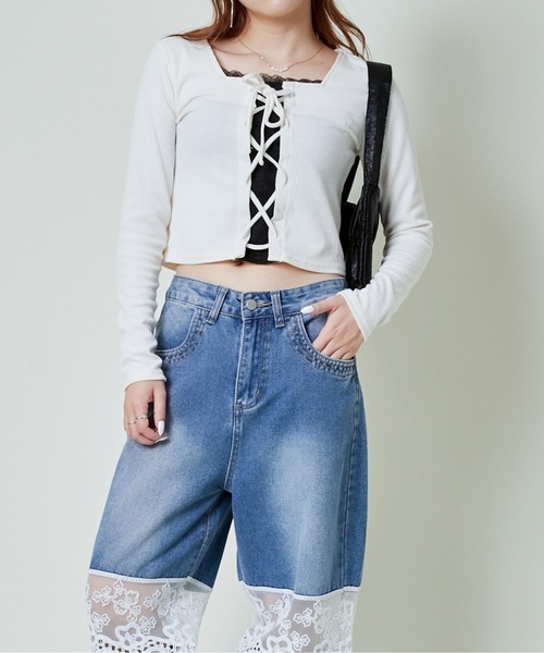 GORGE(ゴージ)の「《レースアップ×レイヤード風レース》映えトップス(Tシャツ/カットソー・レディース・チャコール/ブラック/オフホワイト・F)」の5枚目の写真