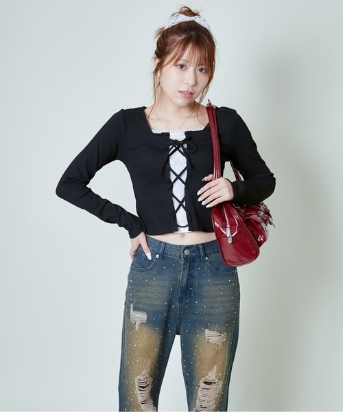 GORGE(ゴージ)の「《レースアップ×レイヤード風レース》映えトップス(Tシャツ/カットソー・レディース・チャコール/ブラック/オフホワイト・F)」の12枚目の写真