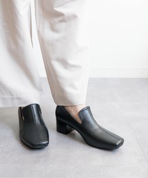 スクエアーオニグリヒールパンプス