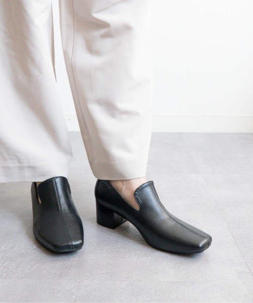 Fabby fabby(ファビィーファビィー)の「スクエアーオニグリヒールパンプス(パンプス・レディース・ブラック/ブラウン/シルバー・LARGE/MEDIUM/SMALL)」の1枚目の写真