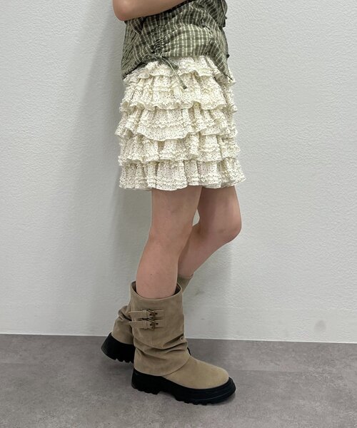 w closet（ダブルクローゼット）の「【25AW】フリルミニティアードスカパン（スカート・レディース・オフホワイト/アイボリー/ブラック・FREE）」の5枚目の写真