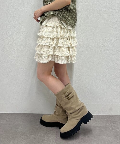 w closet（ダブルクローゼット）の「【25AW】フリルミニティアードスカパン（スカート・レディース・オフホワイト/アイボリー/ブラック・FREE）」の15枚目の写真