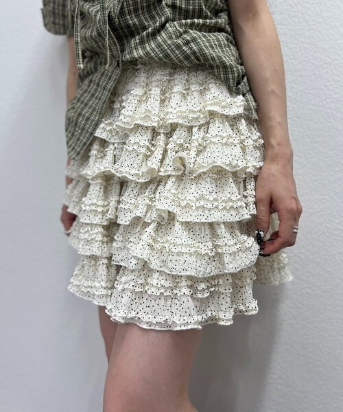 w closet（ダブルクローゼット）の「【25AW】フリルミニティアードスカパン（スカート・レディース・オフホワイト/アイボリー/ブラック・FREE）」の17枚目の写真