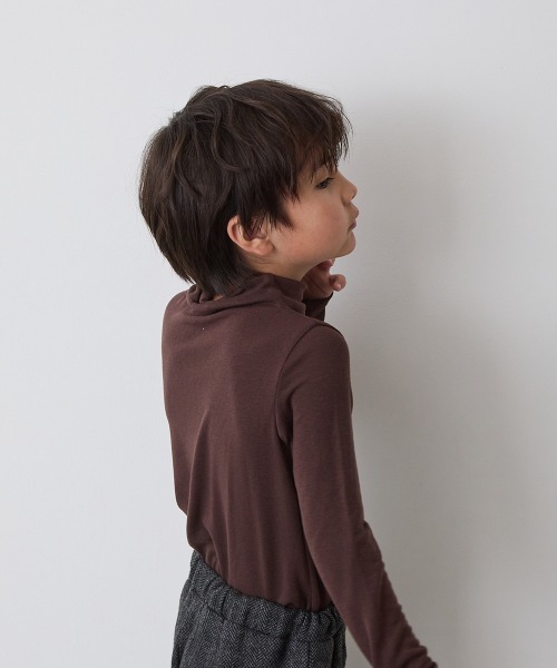 riziere(リジェール)の「シームレスハイネックプルオーバー(MOMとお揃い)(Tシャツ/カットソー・キッズ・ブラウン/ホワイト/ブラック・130/120/110/100/90/150/140)」の11枚目の写真