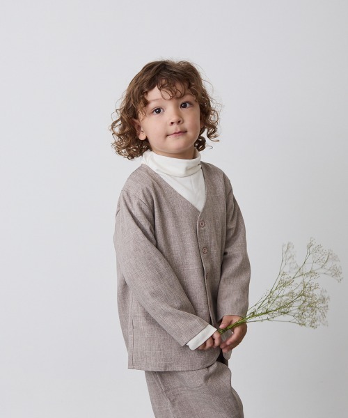 riziere(リジェール)の「シームレスハイネックプルオーバー(MOMとお揃い)(Tシャツ/カットソー・キッズ・ブラウン/ホワイト/ブラック・130/120/110/100/90/150/140)」の8枚目の写真